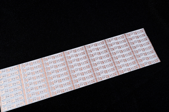 खरीदें डबल लेयर एफपीसीःएलईडी आरजीबीडब्ल्यू 4-चिप्स एफपीसीबी बोर्ड के साथ अनुभवी एफपीसीबी निर्माता online manufacture