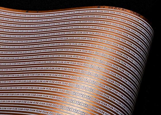 एलईडी पट्टी प्रकाश व्यवस्था के लिए अनुकूलित 12 वी डबल लेयर व्हाइट फिल्म लचीला पीसीबी बोर्ड