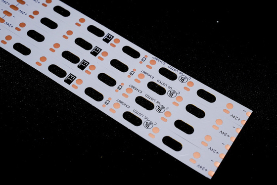 एलईडी 2835 खोखले -आउट 2835-60leds/M-8*503-24V डबल साइड FPC लचीला मुद्रित सर्किट बोर्ड विधानसभा के लिए एलईडी प्रकाश पट्टी FpPCB