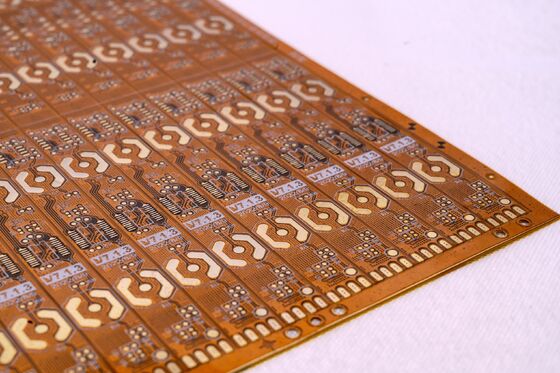 अग्नि सुरक्षा स्तर V0 और अनुकूलन योग्य डिजाइन के साथ एलईडी लाइट स्ट्रिप्स के लिए उच्च-सटीक डबल-लेयर एफपीसीबी